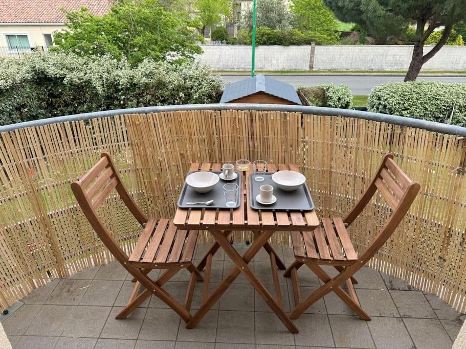 Appartement Confort Et Balcon Ludon-Médoc Buitenkant foto