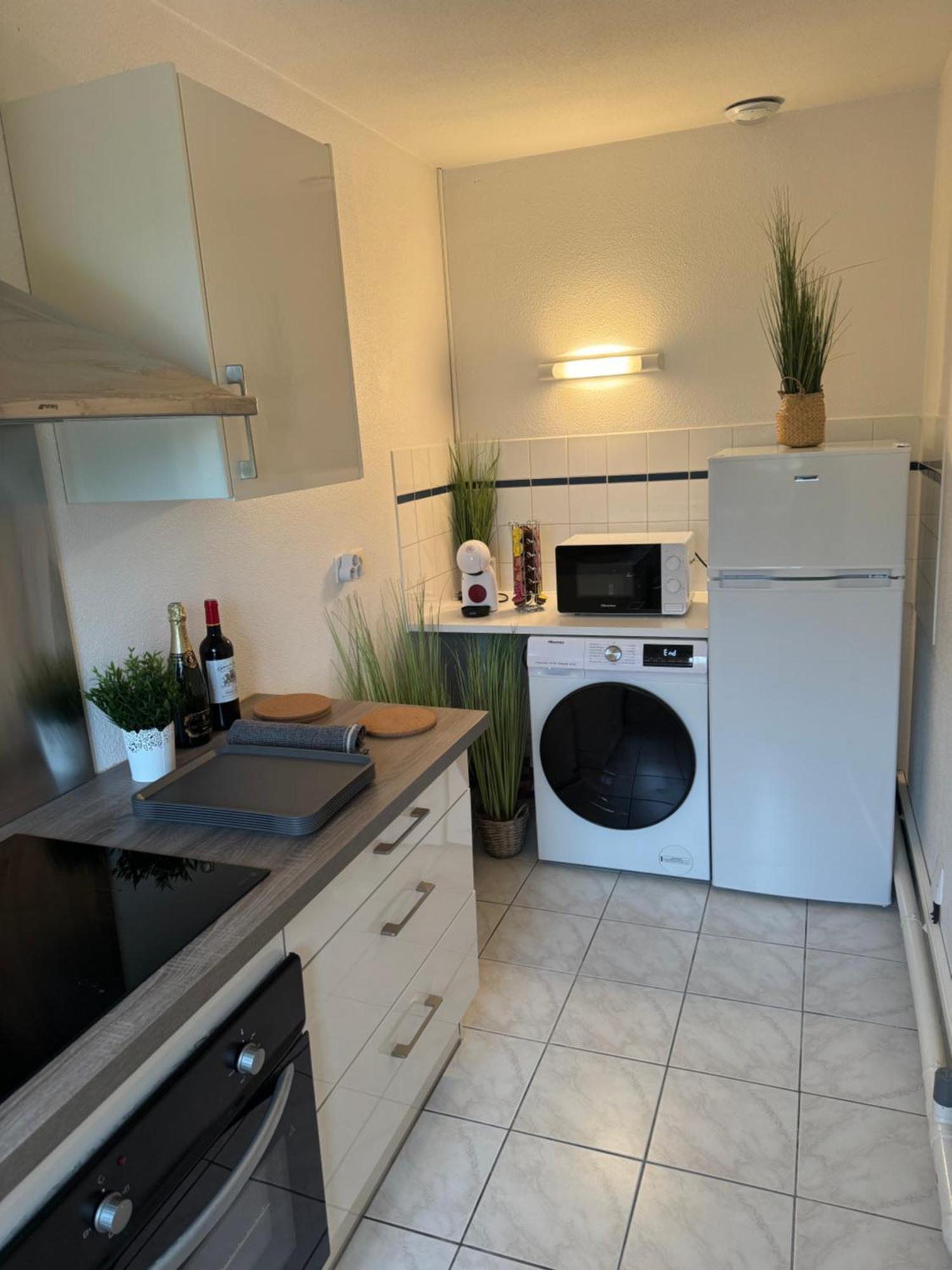 Appartement Confort Et Balcon Ludon-Médoc Buitenkant foto